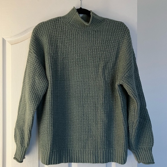 American Eagle Oversized Balloon-Sleeve Mockneck Sweater S Green - Picture 2 of 3